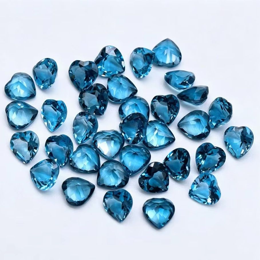 Natural Heart Cut London Blue  - Jewelry Making In London recension och pris